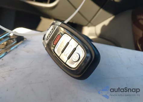 2013 Audi A8 3.0T z USA, uszkodzony, nr VIN WAUAGAFD0DN016589